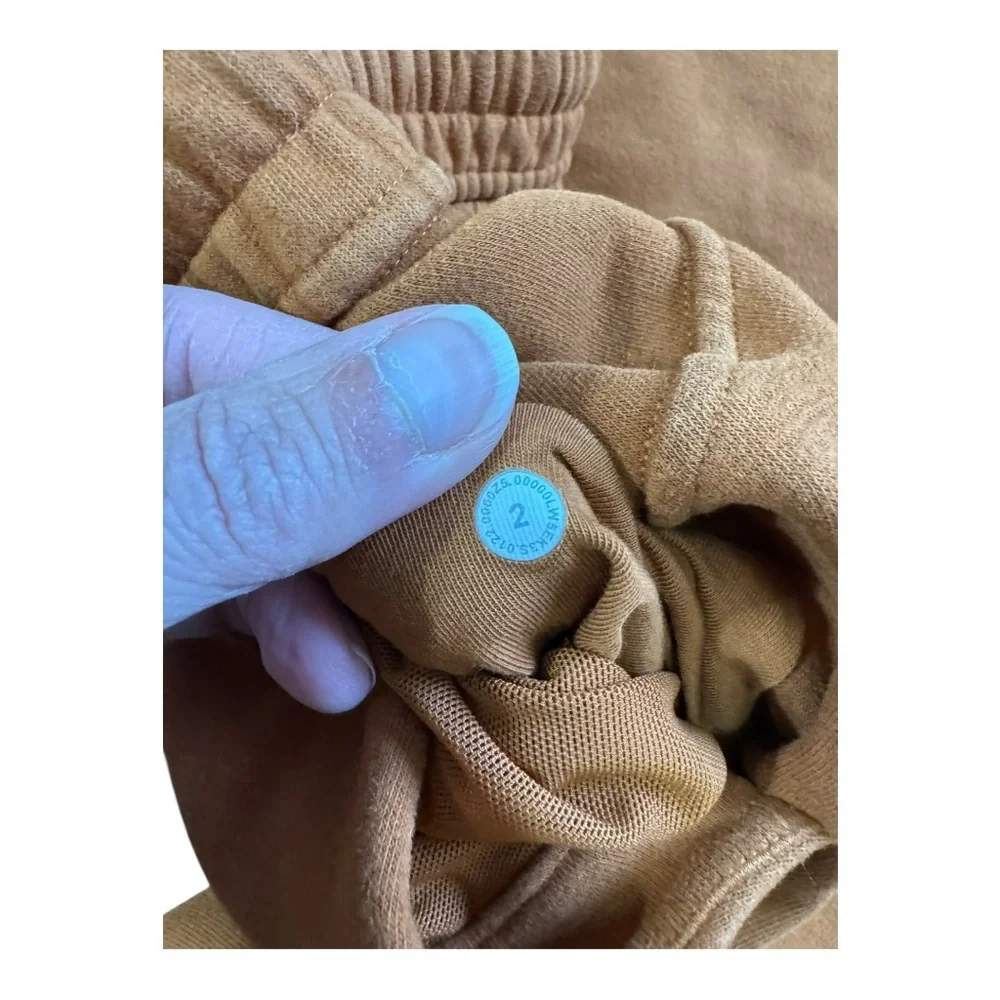 LULULEMON | Loungeful Straight Leg Pant in Butternut Brown, Size 2